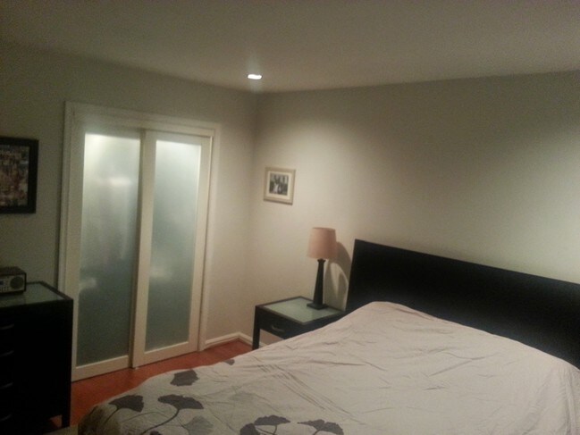 Building Photo - 1802 9th St S