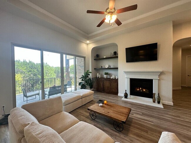 Building Photo - 240 Brentwood Dr