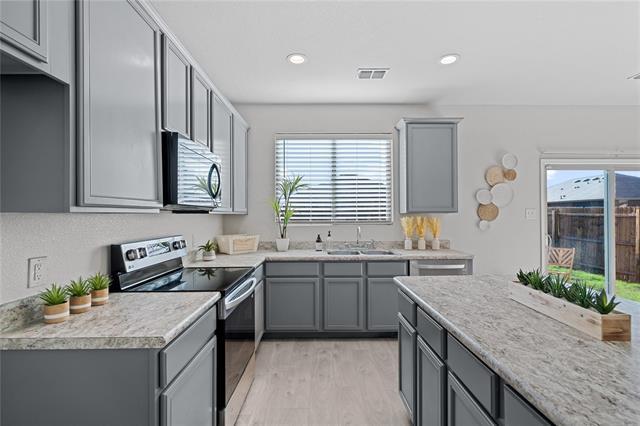 Building Photo - 1110 Greywood Dr