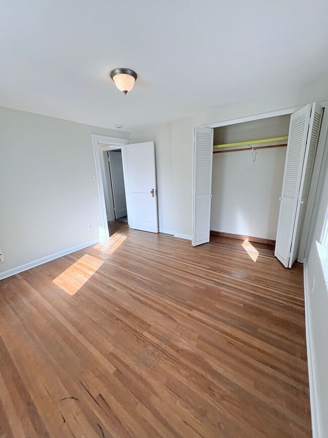 Building Photo - 43 E Beechwold Blvd