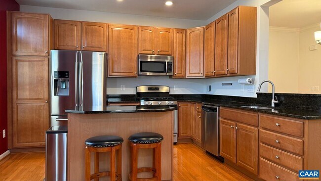 Building Photo - 2350 Abington Dr