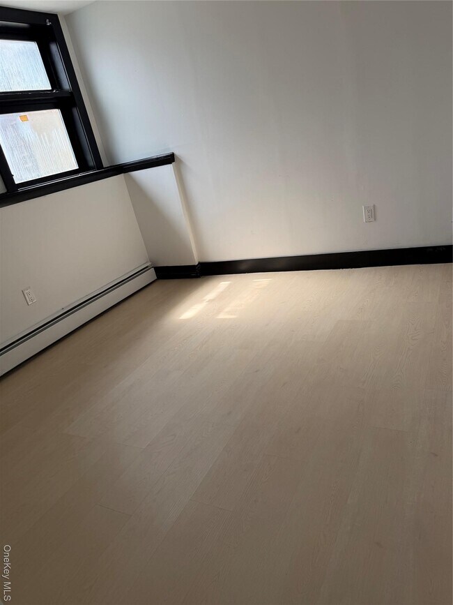 Building Photo - 40 Felter Hill Rd