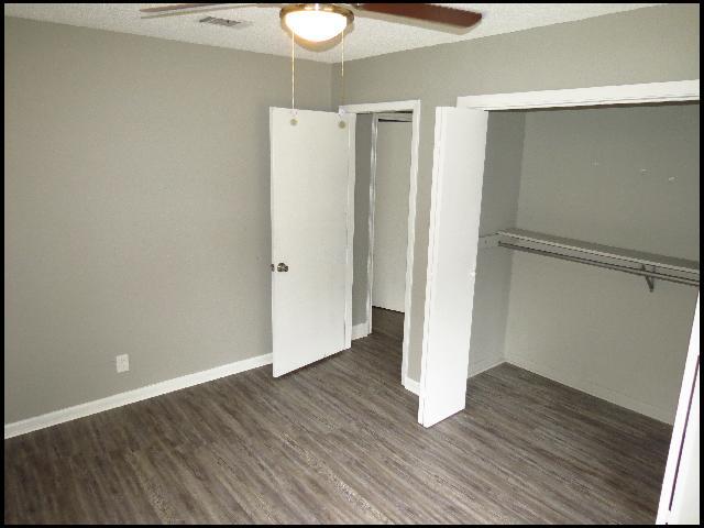 Building Photo - 5408 Halifax Dr