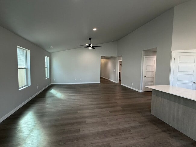 Building Photo - Move-In Special! Brand new 3 bed 2 bath ho...