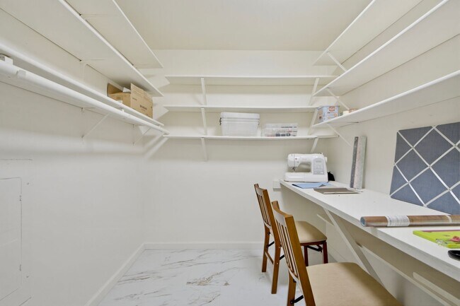 Building Photo - Pet-Friendly Rambler with Modern Updates and Great Layout