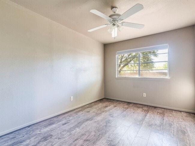 Building Photo - 10606 Macmora Rd