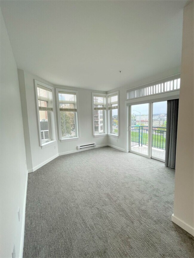 Building Photo - 2bd/1.75ba Seattle Condo