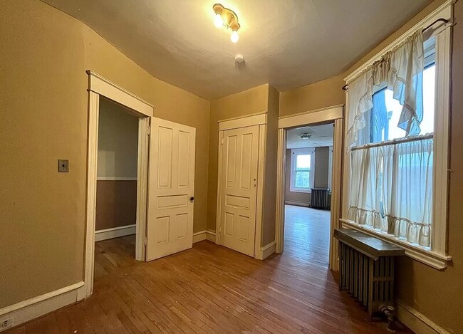 Building Photo - 1935 W Hunting Park Ave