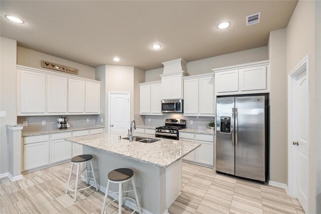 Building Photo - 2526 Bordelon Ln