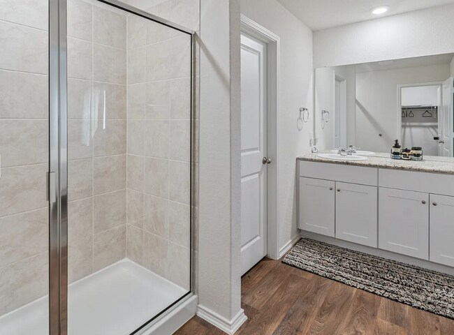 Building Photo - 10518 Egremont