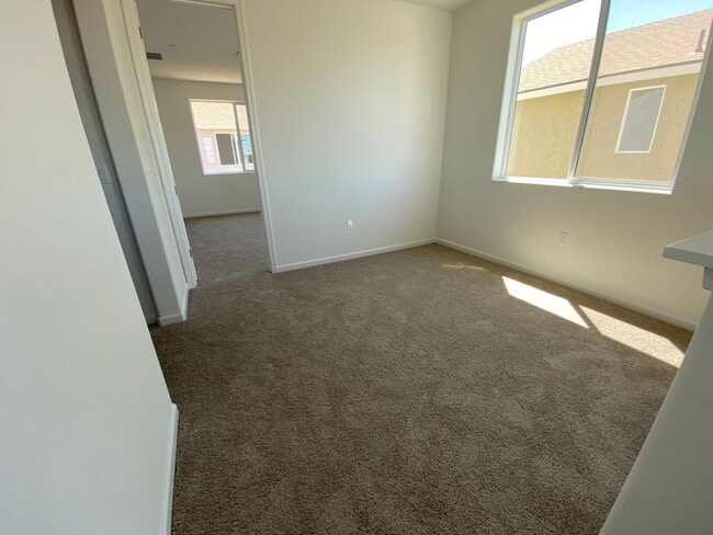 Building Photo - Spacious 4-Bedroom New Build in Prime Nort...
