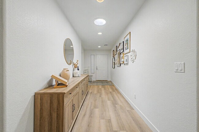 Building Photo - 15923 W Marconi Ave