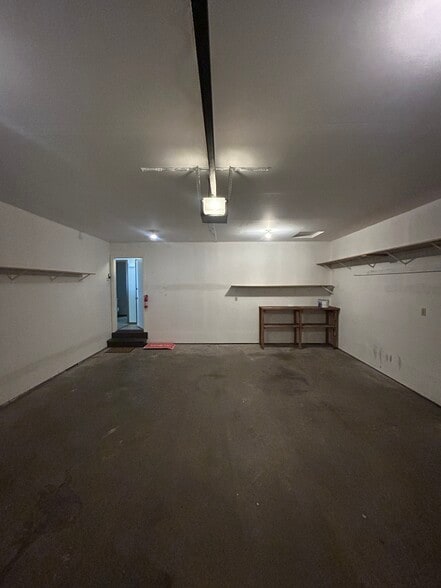 Building Photo - 1030 Oak Forest Dr