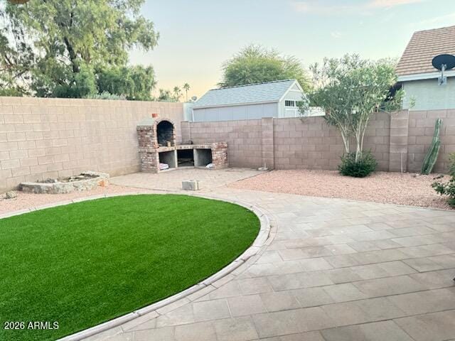 Building Photo - 3423 S Desert View Dr