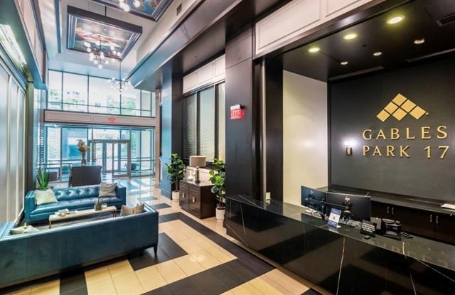 Building Photo - 1700 Cedar Springs Rd