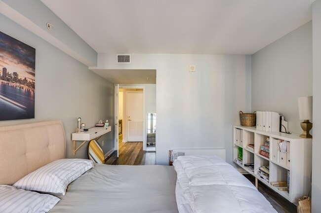 Building Photo - 631 D St NW