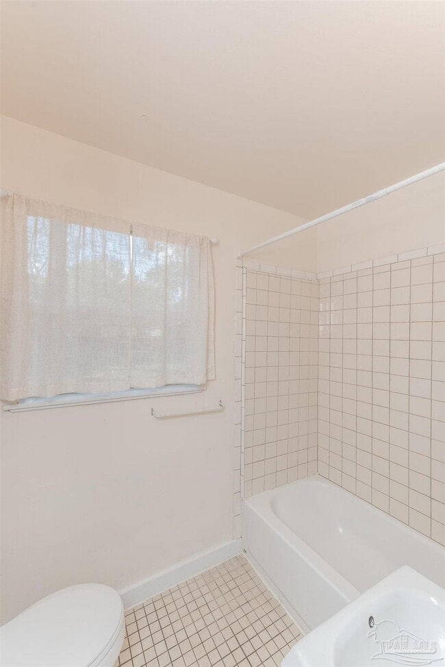 Building Photo - 4513 Guerlain Way