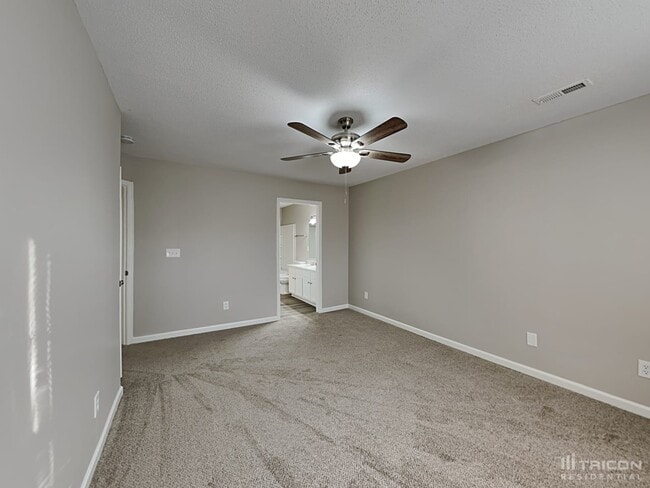 Building Photo - 6826 Squirrels Foot Ct