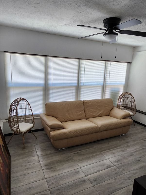 Building Photo - 213 SW 2nd Ct