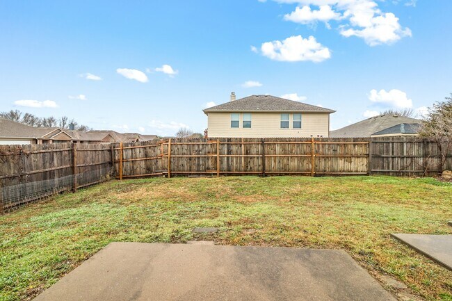 Building Photo - 1201 Lambert Dr