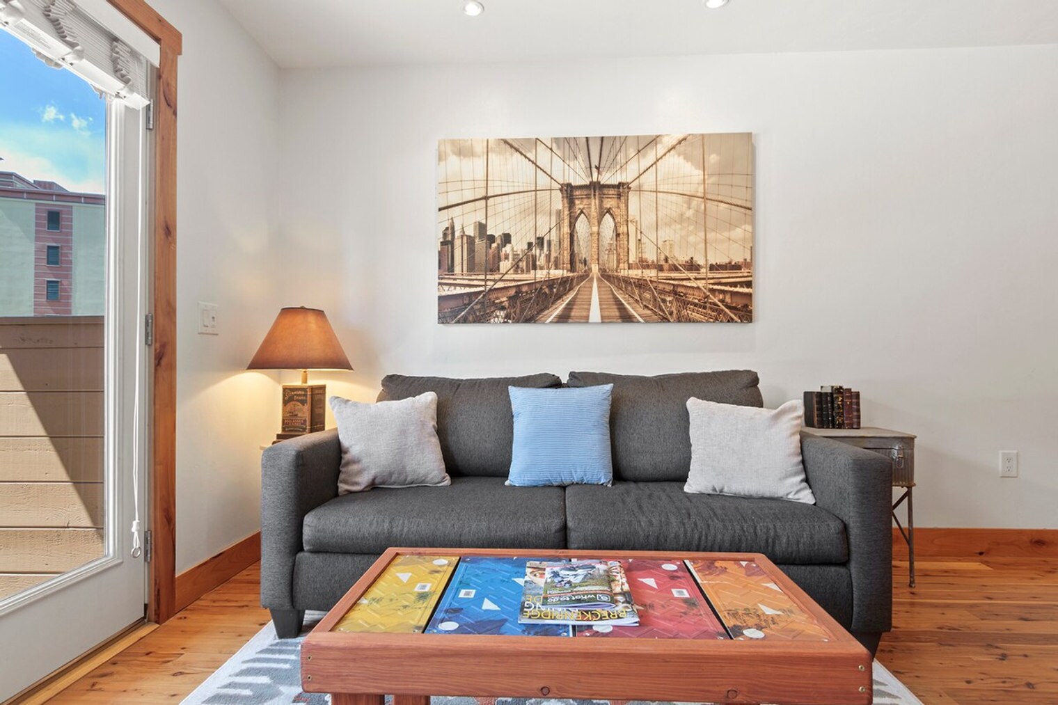 Building Photo - 421 S Main St