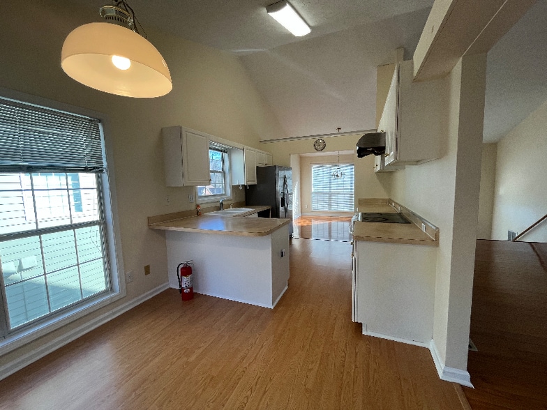 Building Photo - 4319 Tremont Ct