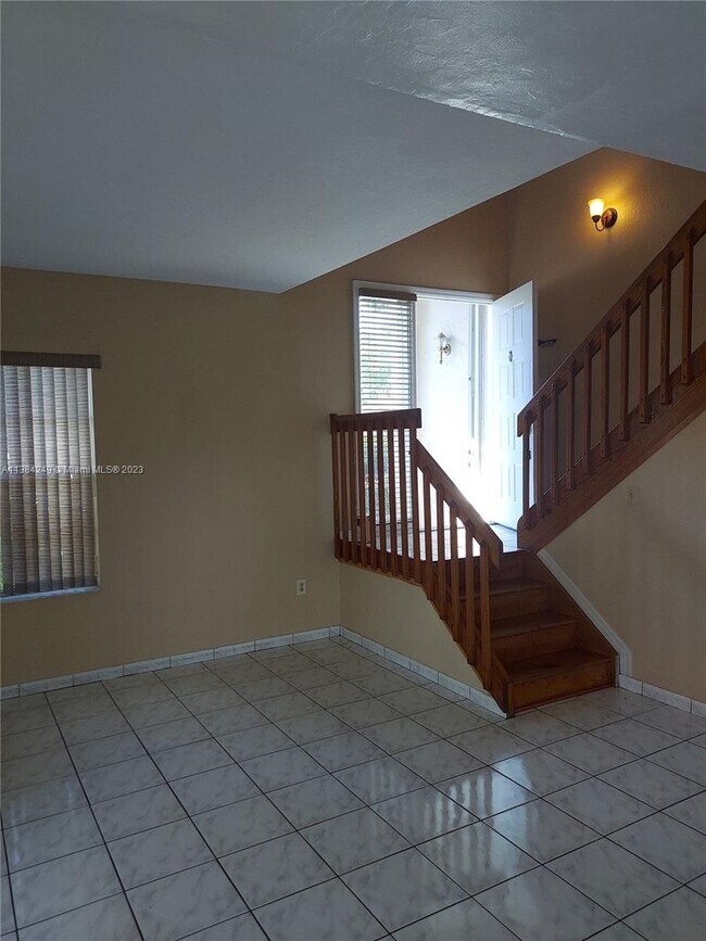 Building Photo - 11762 SW 100th St