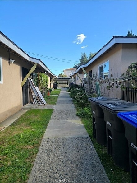 Building Photo - 500 Everett Ave