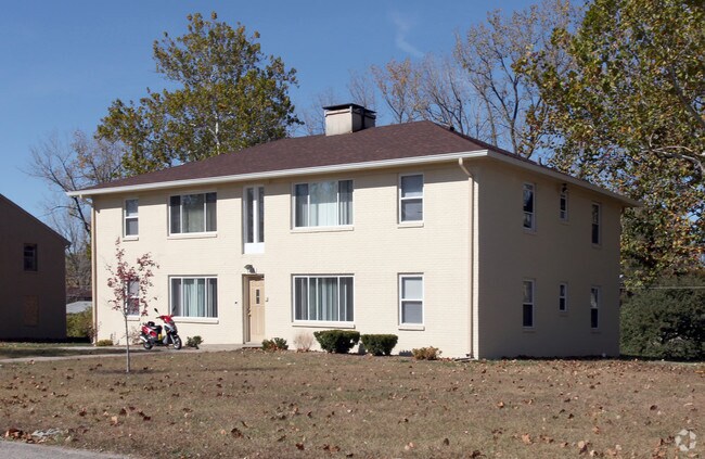 Building Photo - 6118 Dickson Rd