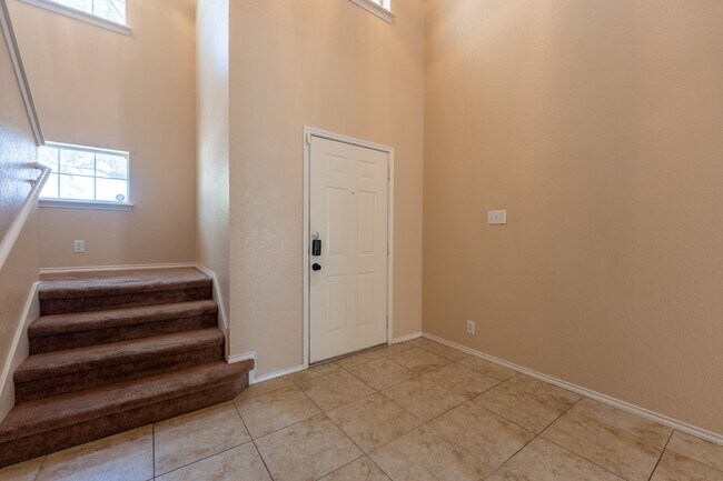 Building Photo - 337 Longhorn Way