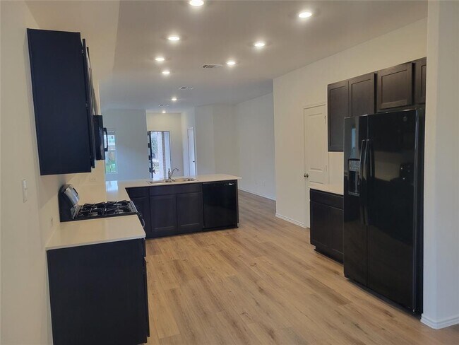 Building Photo - 319 Canley Lp