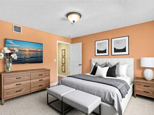 Building Photo - 3878 Tree Top Dr