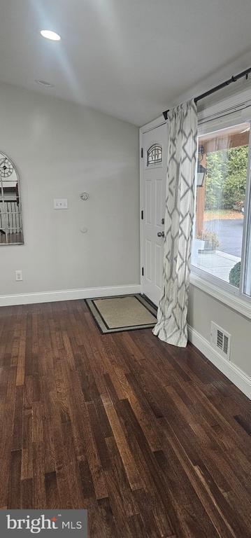 Building Photo - 11245 Old Frederick Rd