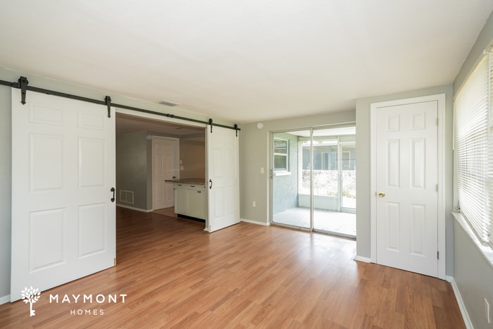 Building Photo - 9231 St Regis Ln