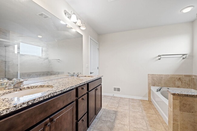 Building Photo - 1523 Bayou Path Dr