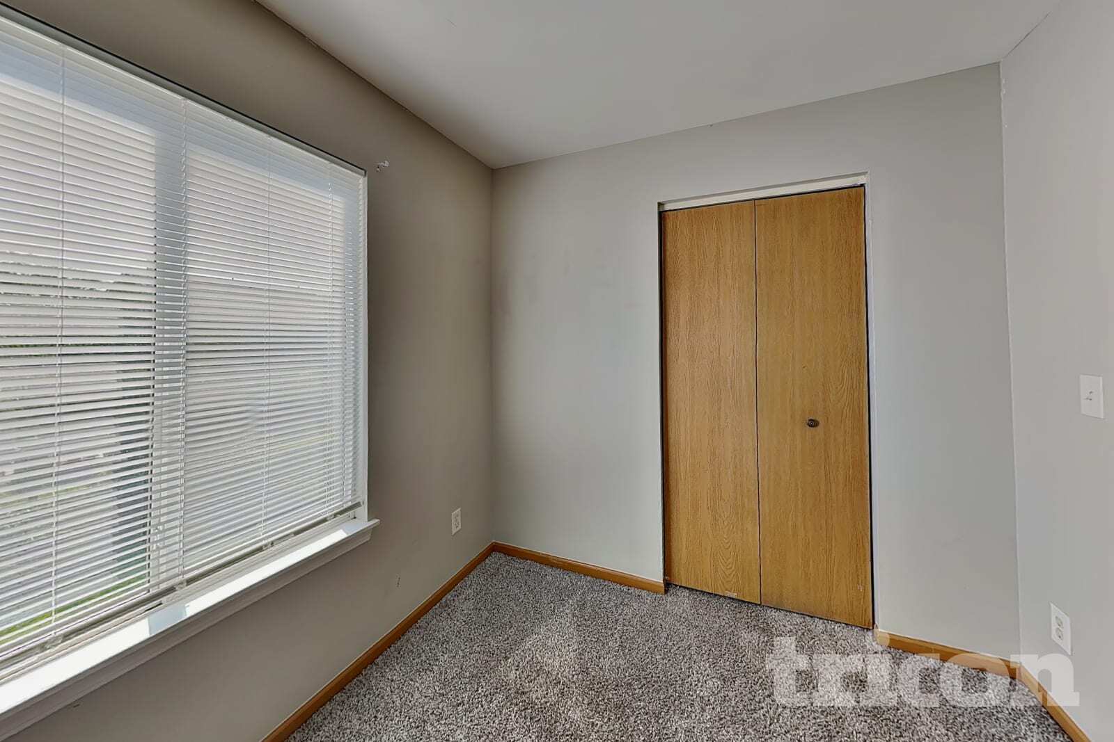 Building Photo - 719 Bayles Dr