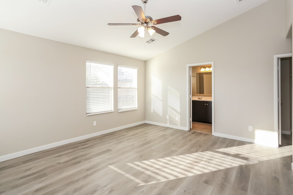 Building Photo - 10728 Cape Shore Ave