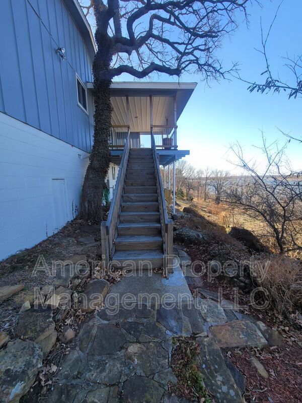 Building Photo - 121 N Salt Creek Dr