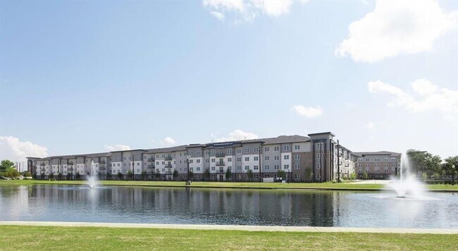 Building Photo - 8877 Lakes at 610 Dr