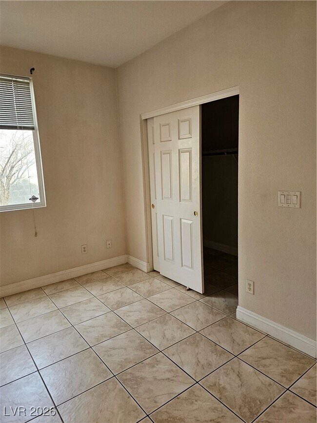 Building Photo - 434 Manderley Ct