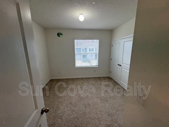 Building Photo - 32997 Kaloko Rd