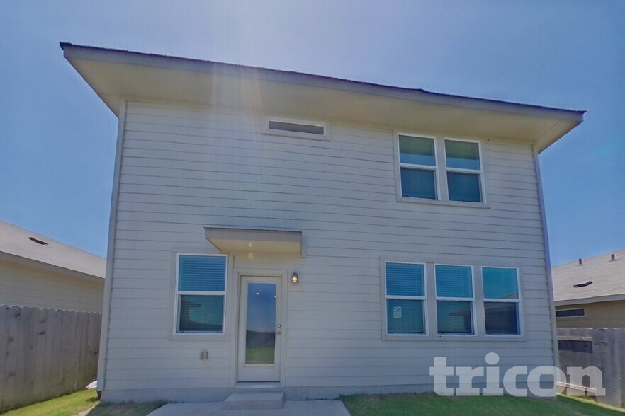 Building Photo - 5117 Sidesaddle Dr