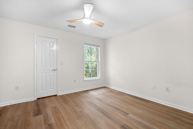 Building Photo - H36/G101