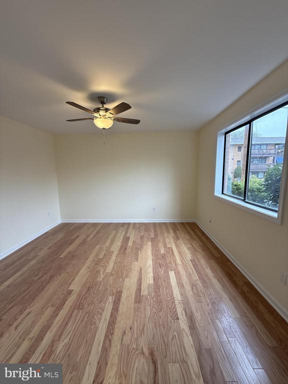 Building Photo - 2754 Hollywood Rd