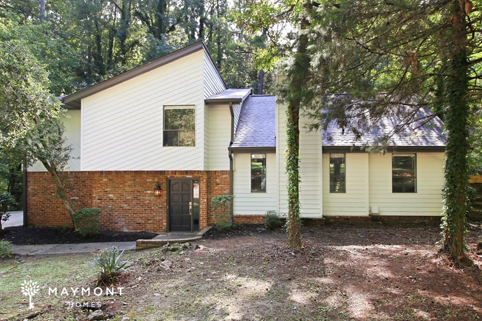 Building Photo - 600 Ponderosa Ct