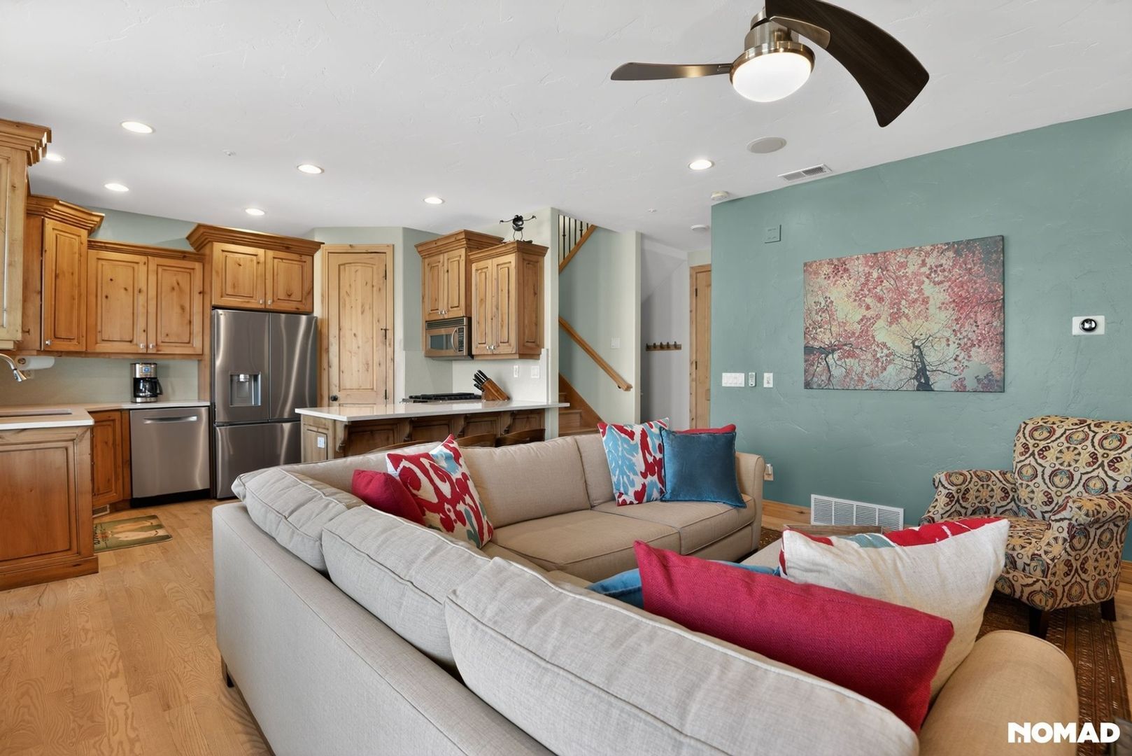 Building Photo - 3042 Lower Saddleback Rd