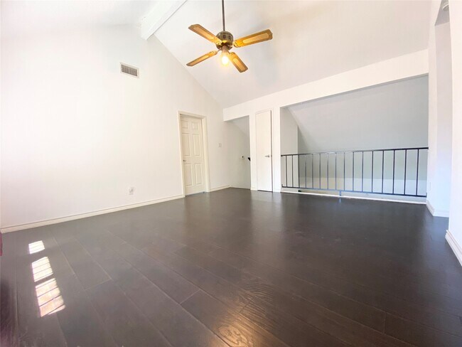 Building Photo - 1823 Mandrill Ln