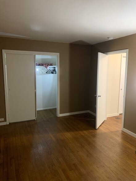 Building Photo - 2138 Hebron Ave