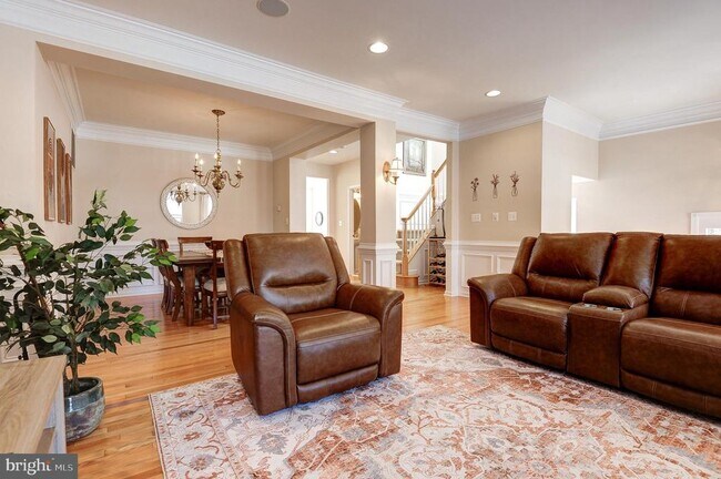 Building Photo - 43395 Briar Creek Terrace