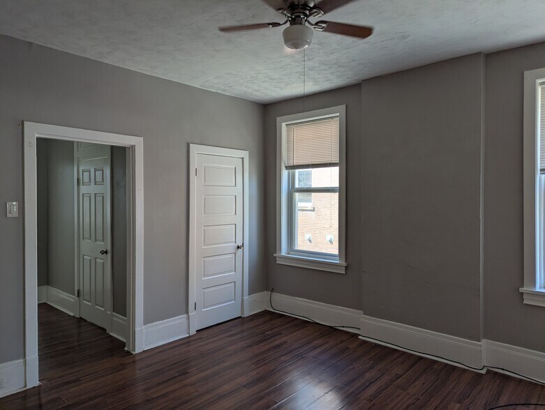 Building Photo - 3550 Magnolia Ave